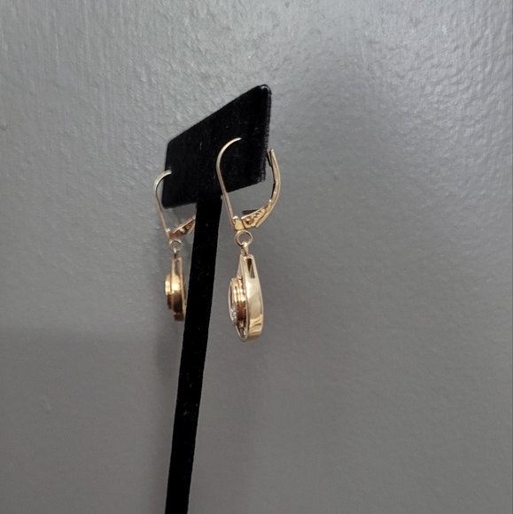 14k gold and diamond earrings! - Picture 5 of 10